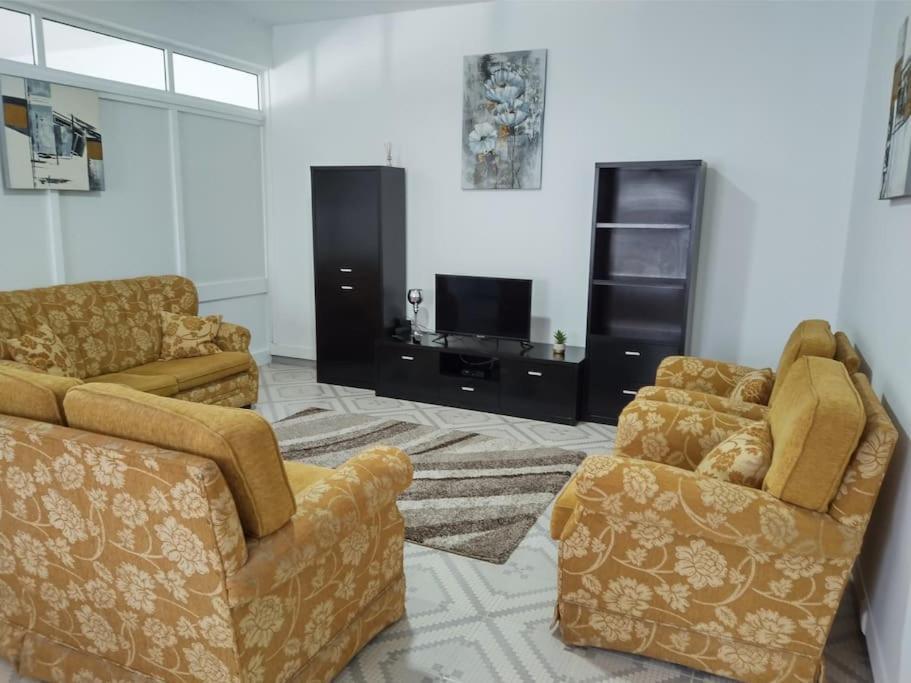 Rua De Baixo Apartments Calheta  ภายนอก รูปภาพ