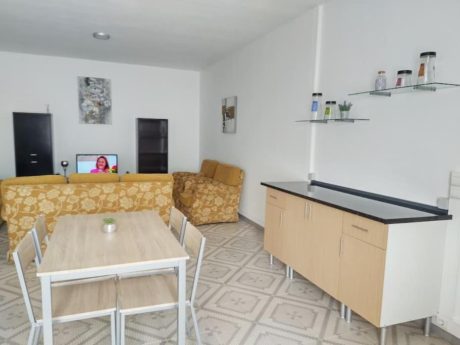 Rua De Baixo Apartments Calheta  ภายนอก รูปภาพ