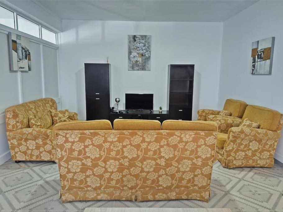Rua De Baixo Apartments Calheta  ภายนอก รูปภาพ